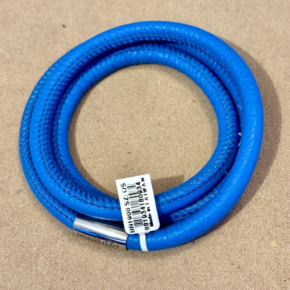 🆕 Brighton Triple Woodstock leather bracelet in Bright blue Fits beads & charms - Picture 2 of 9